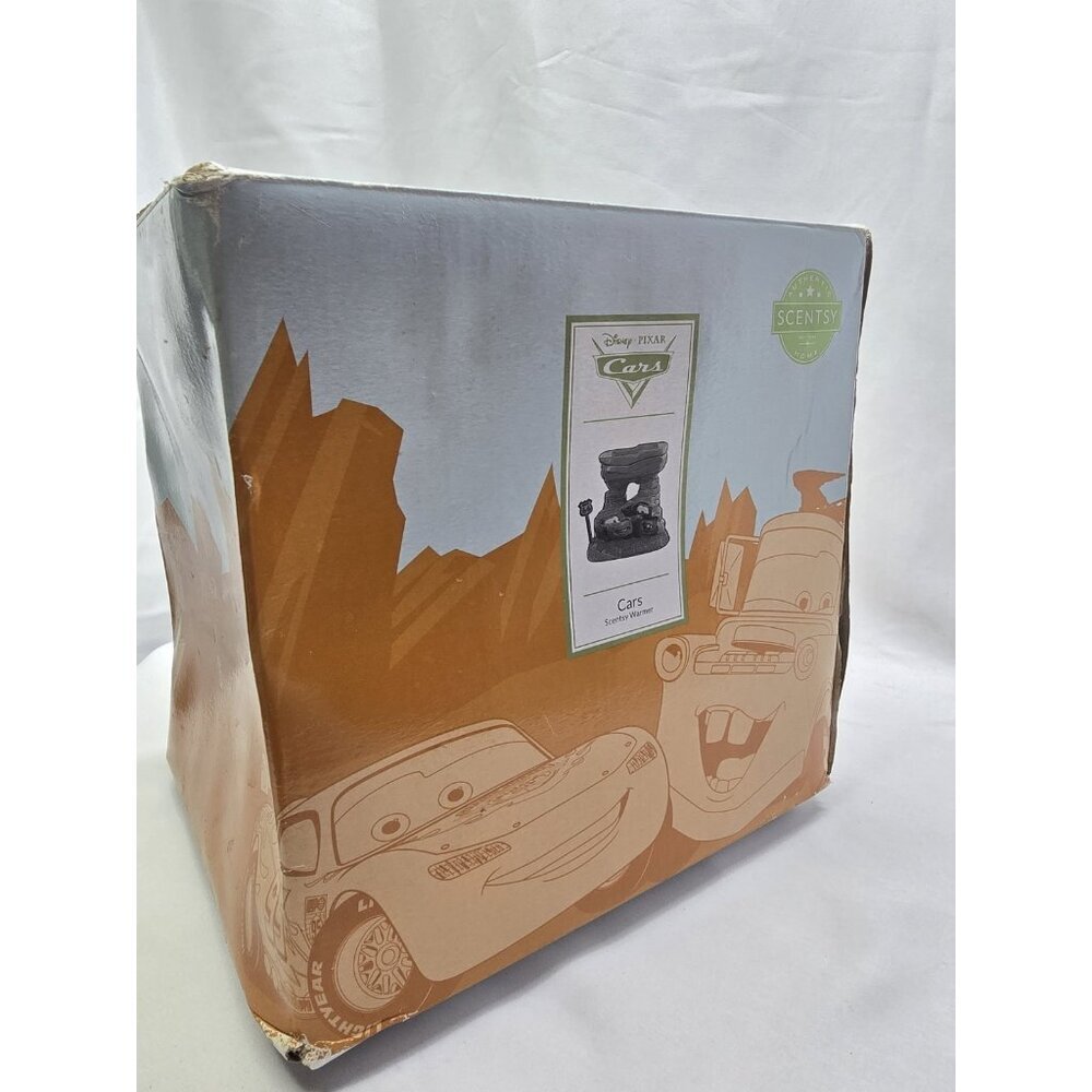 New Disney Pixar CARS Scentsy Warmer Lightning McQueen & Mater- Box Wear - Picture 12 of 13